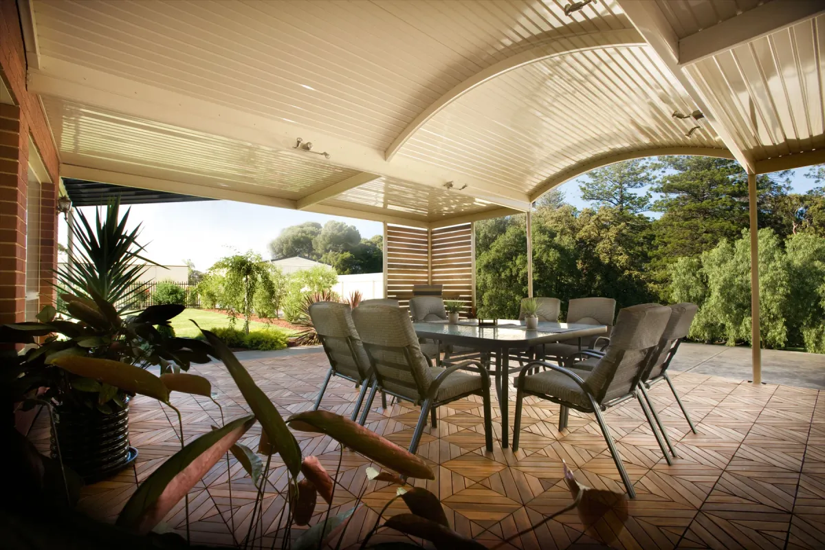 Stratco Outback Curved Roof Patio
