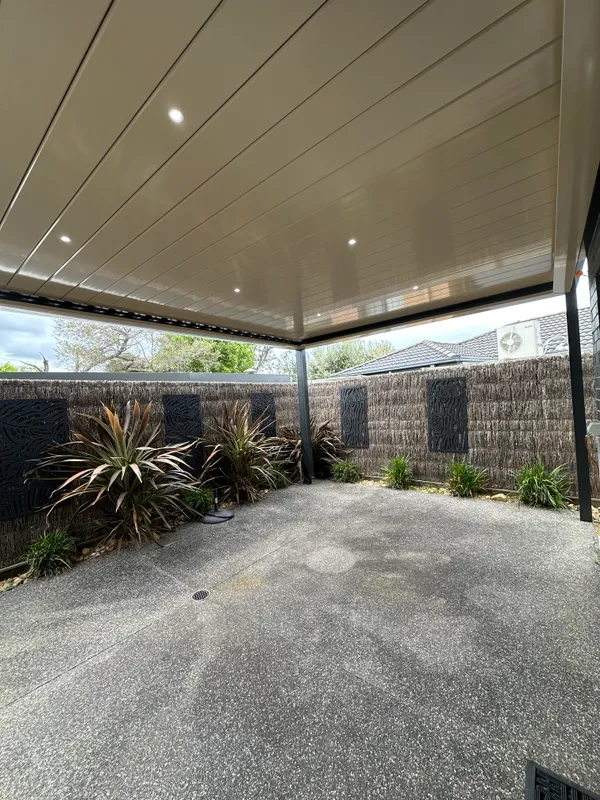 Stratco Allure sunroof with integrated downlights