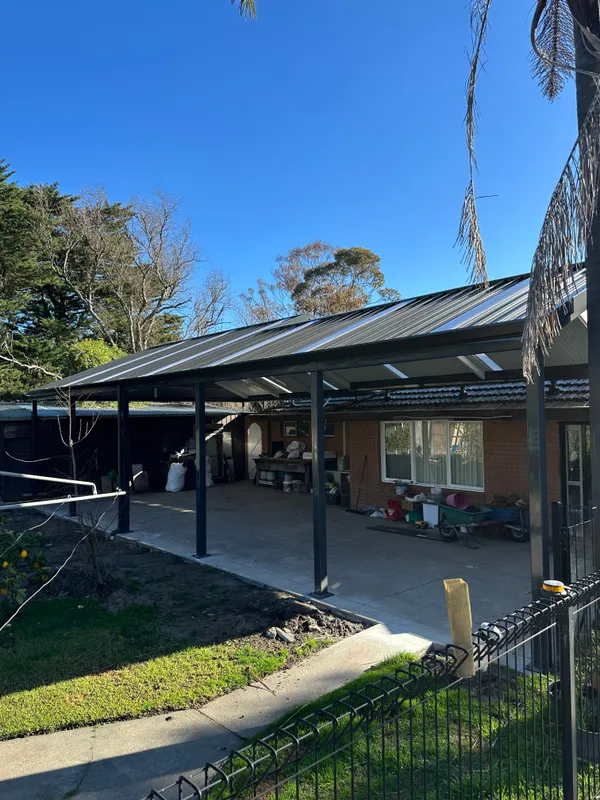 Stratco Outback Split Gable – 70th