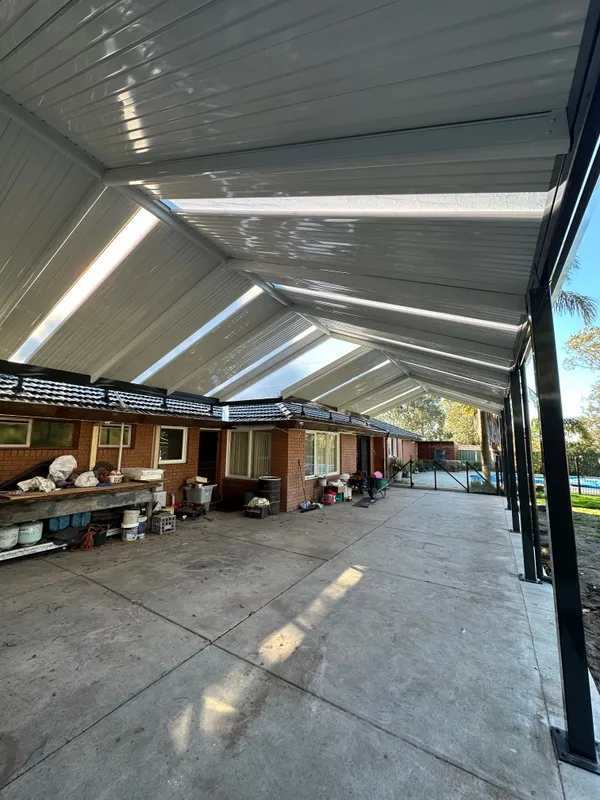 Stratco Outback Split Gable – 70th