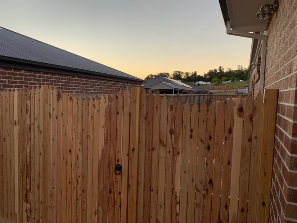 Timber Picket Fence & Gate